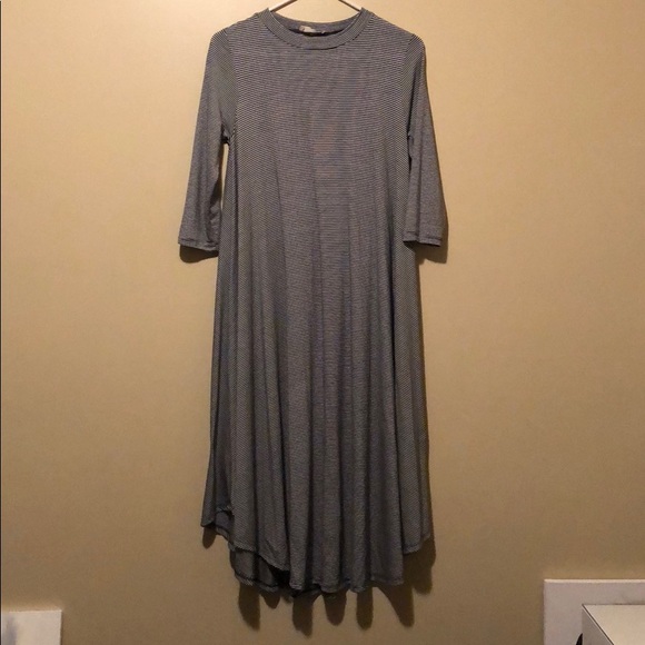 Dress - Picture 1 of 2